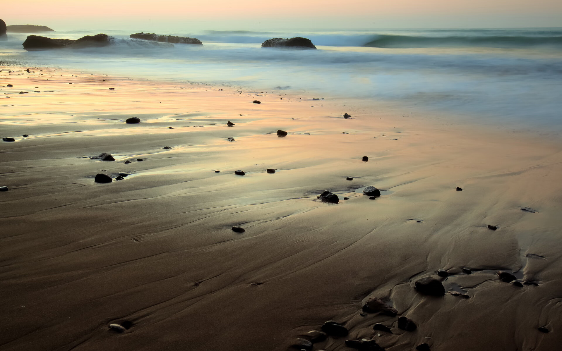 传统竹竿跳高比赛，体验民族运动的魅力，竹竿跳跃